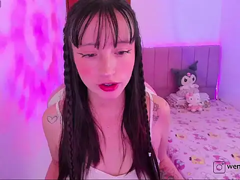 Snapshot of wenn_ chatting on April 5, 2026, 1:01 am wenn online show from April 5, 2026, 1:01 am