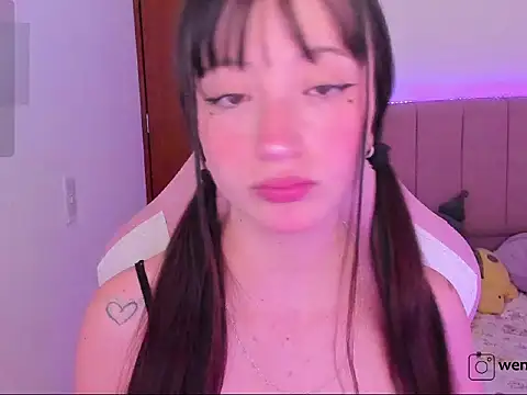 Snapshot of wenn_ chatting on March 29, 2026, 1:07 am wenn online show from March 29, 2026, 1:07 am