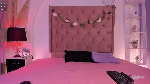 Lia Passion online show from April 11, 2026, 8:34 pm