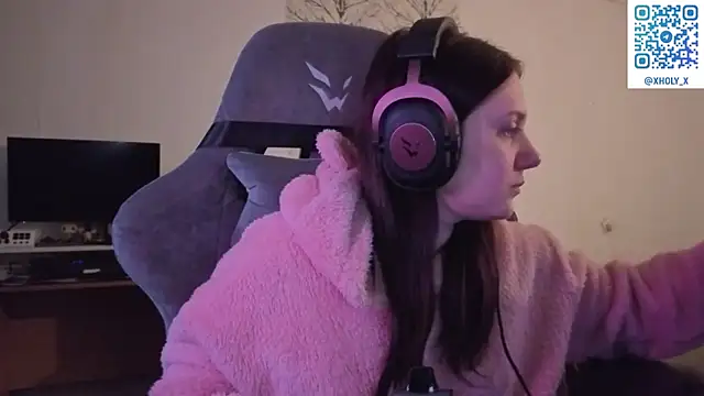 Snapshot of Holy_Kveta chatting on February 7, 2026, 2:41 am Holy Kveta online show from February 7, 2026, 2:41 am