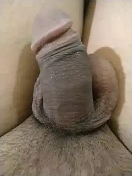 Snapshot of rosz_ chatting on March 2, 2026, 5:09 pm rosz online show from March 2, 2026, 5:09 pm