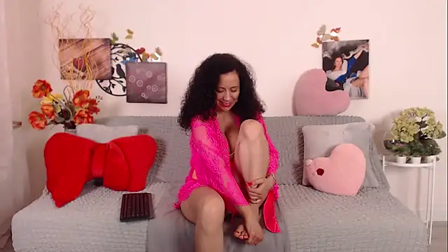 BettiAdamson online show from April 14, 2026, 7:02 am