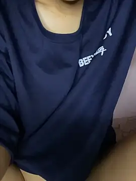 siting00 online show from April 11, 2026, 7:45 am