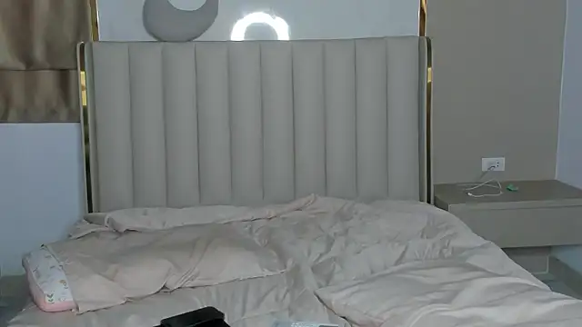 Snapshot of stellaa_quenn chatting on February 18, 2026, 12:08 am stellaa quenn online show from February 18, 2026, 12:08 am