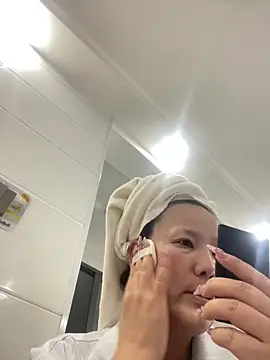 Snapshot of Youyou_12 chatting on February 8, 2026, 8:12 am Youyou 12 online show from February 8, 2026, 8:12 am