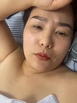 Snapshot of Youyou_12 chatting on February 7, 2026, 3:09 pm Youyou 12 online show from February 7, 2026, 3:09 pm