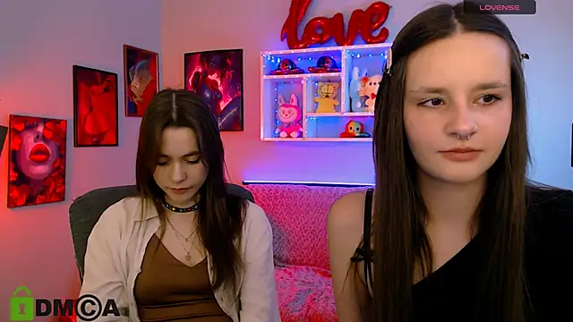 laurenmurrr online show from March 13, 2026, 10:20 am