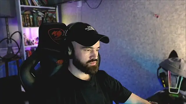 Snapshot of _Mostly_ chatting on March 29, 2026, 7:59 pm Mostly online show from March 29, 2026, 7:59 pm