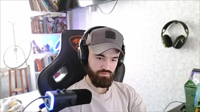 Snapshot of _Mostly_ chatting on March 12, 2026, 9:24 am Mostly online show from March 12, 2026, 9:24 am