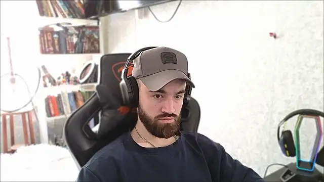 Snapshot of _Mostly_ chatting on March 22, 2026, 6:26 am Mostly online show from March 22, 2026, 6:26 am