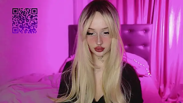 Snapshot of Lolykari chatting on February 28, 2026, 6:18 pm Lolykari online show from February 28, 2026, 6:18 pm