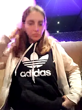 Snapshot of laparejaideal08 chatting on March 10, 2026, 10:47 pm laparejaideal08 online show from March 10, 2026, 10:47 pm