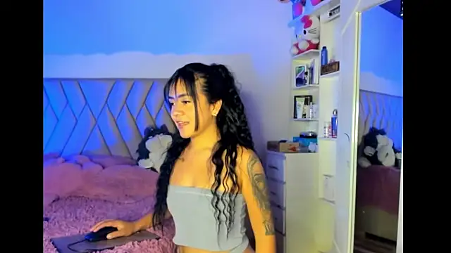  Cute gabyyy online show from February 5, 2026, 9:10 pm