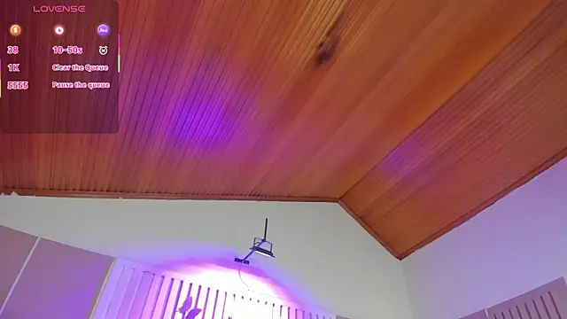 Kailythompson online show from June 11, 2026, 7:11 pm