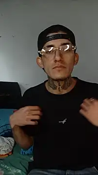 Snapshot of Alexwedcam chatting on February 13, 2026, 7:25 pm Alexwedcam online show from February 13, 2026, 7:25 pm