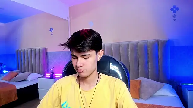 Snapshot of Derek_Sinn chatting on April 14, 2026, 7:30 pm Derek Sinn online show from April 14, 2026, 7:30 pm