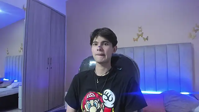 Snapshot of Derek_Sinn chatting on March 20, 2026, 7:48 pm Derek Sinn online show from March 20, 2026, 7:48 pm