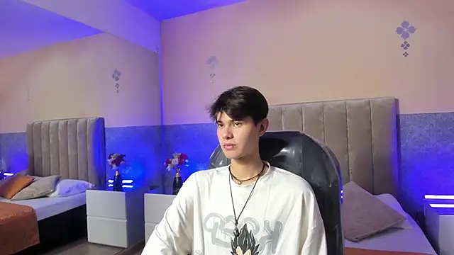 Snapshot of Derek_Sinn chatting on March 13, 2026, 8:03 pm Derek Sinn online show from March 13, 2026, 8:03 pm