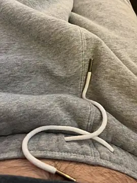 Snapshot of showtimebobby2424 chatting on February 15, 2026, 7:13 pm showtimebobby2424 online show from February 15, 2026, 7:13 pm