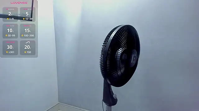 Snapshot of Charlothe_01 chatting on February 23, 2026, 9:37 pm Charlothe 01 online show from February 23, 2026, 9:37 pm