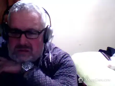 Snapshot of swichcassanesi chatting on April 25, 2026, 7:44 pm swichcassanesi online show from April 25, 2026, 7:44 pm