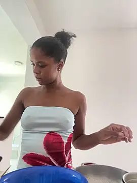 Snapshot of LIA_PARKERR chatting on February 28, 2026, 4:06 pm LIA PARKERR online show from February 28, 2026, 4:06 pm