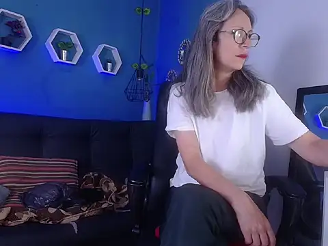 Snapshot of laurasofia45 chatting on March 1, 2026, 10:15 am laurasofia45 online show from March 1, 2026, 10:15 am