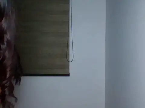 perla modelo online show from February 17, 2026, 12:30 am