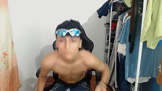 Snapshot of BOY_0914 chatting on February 21, 2026, 5:53 am BOY 0914 online show from February 21, 2026, 5:53 am