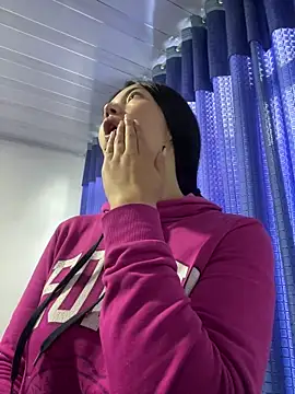 Tammy8 online show from April 8, 2026, 5:47 pm