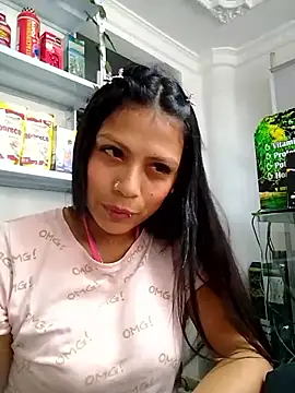 Tatianna Loove  online show from February 13, 2026, 2:39 pm