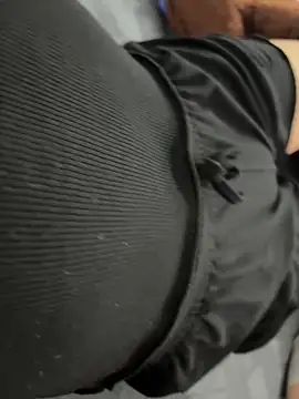 kimoanh102 online show from April 12, 2026, 3:15 pm