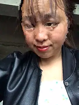 honeyyy110 online show from February 11, 2026, 3:17 am