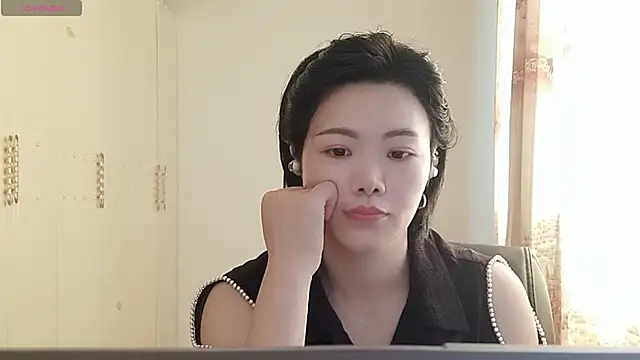 Nikishine online show from June 18, 2026, 6:23 am