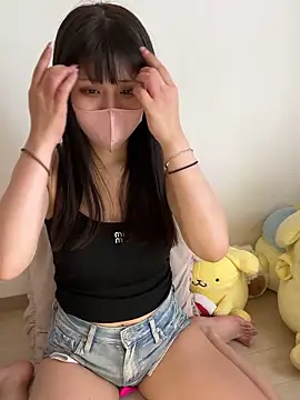 Mitsuki  jp online show from April 16, 2026, 2:01 am