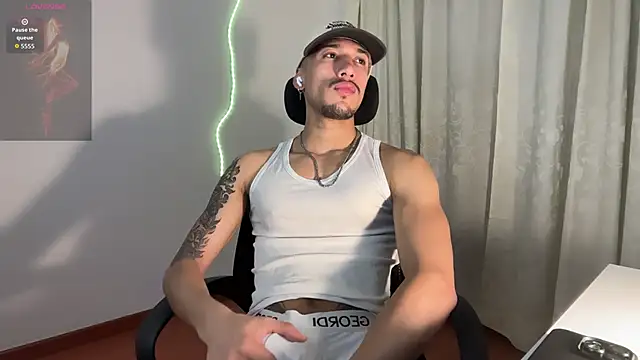Snapshot of rafael_stone11 chatting on March 25, 2026, 1:28 am rafael stone11 online show from March 25, 2026, 1:28 am