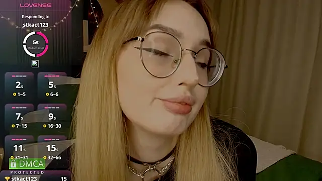 AdeLuna online show from February 5, 2026, 9:32 pm