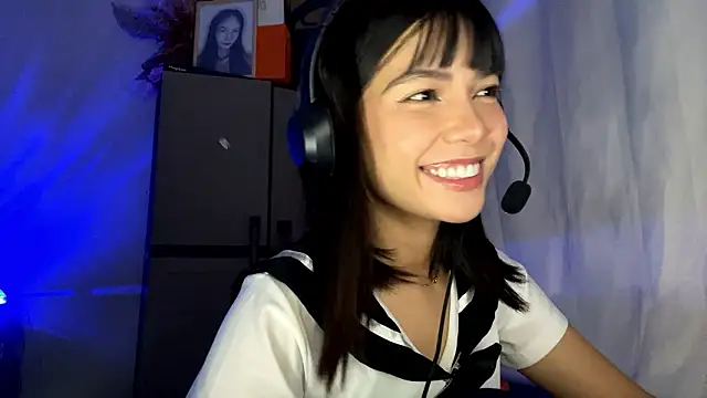 ConstancePorrini online show from February 11, 2026, 7:41 am