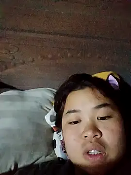 Jyllyy online show from February 9, 2026, 6:22 am