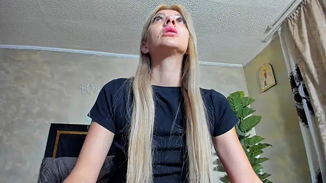 LannaQuinn online show from May 31, 2026, 3:12 am