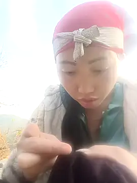 Snapshot of hot-luna- chatting on February 14, 2026, 12:33 am hot-luna- online show from February 14, 2026, 12:33 am