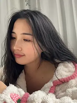 Snapshot of mimi-love13 chatting on March 1, 2026, 6:02 am mimi-love13 online show from March 1, 2026, 6:02 am