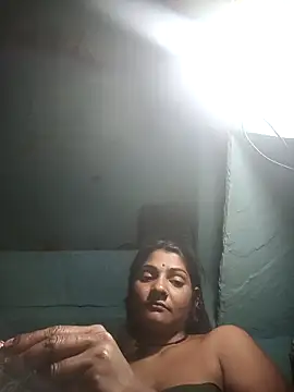 Hotty raghni online show from February 11, 2026, 3:56 pm