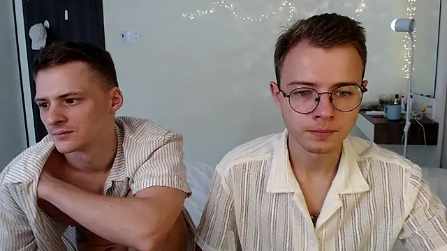 NikiKerryCum online show from June 23, 2026, 4:10 am