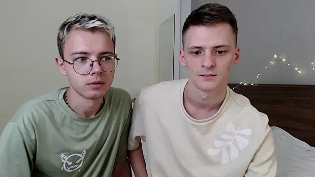 NikiKerryCum online show from February 11, 2026, 12:49 pm