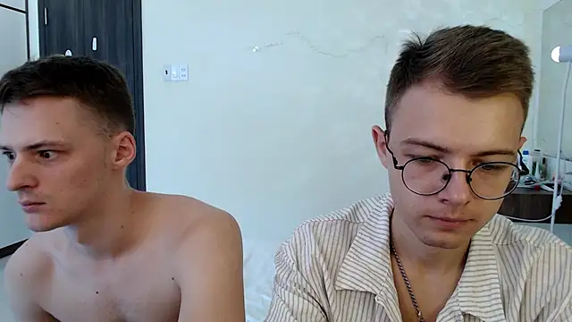NikiKerryCum online show from July 12, 2026, 4:46 am