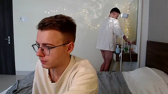 NikiKerryCum online show from July 10, 2026, 4:23 am