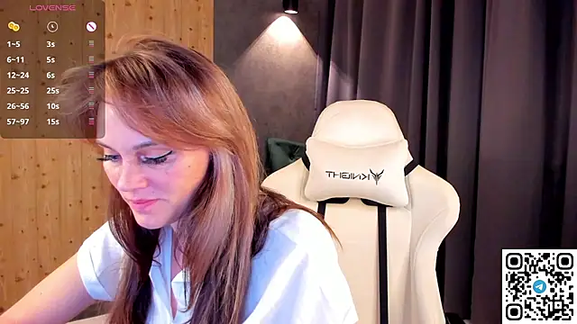 agatha roose online show from March 23, 2026, 4:12 am