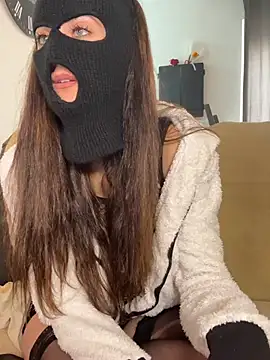 la mora69 online show from April 13, 2026, 9:13 am