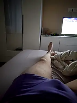 latya111 online show from March 17, 2026, 9:18 pm